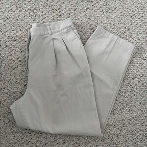 Vintage LL BEAN Women’s Original Fit Pleated Twill Khaki Chino Pants